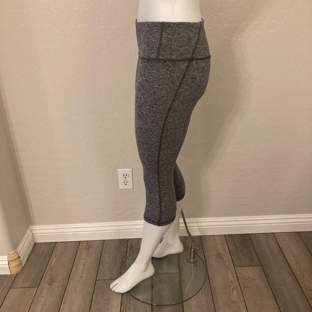 Patagonia Centered Crops Heather Gray Space Dye Leggings Medium - Picture 8 of 12